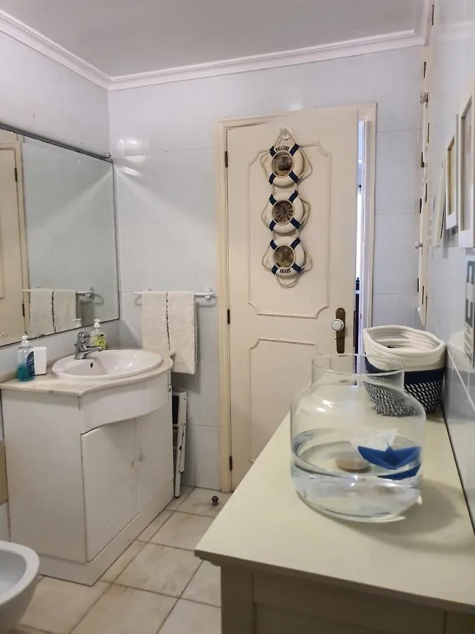 Luzia'S Apartment - 2 Bedroom Apartment Sleeps 4 Funchal  Portugalsko