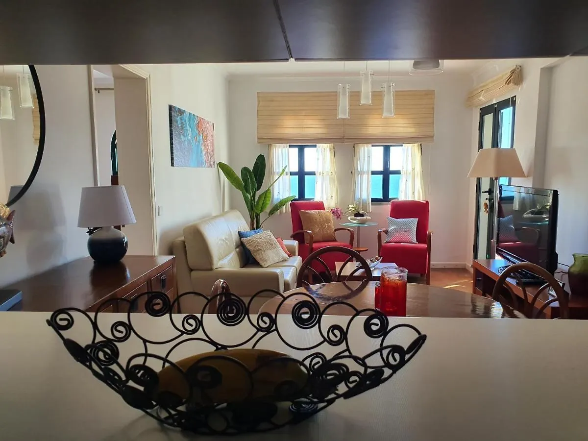 Luzia'S Apartment - 2 Bedroom Apartment Sleeps 4 Funchal