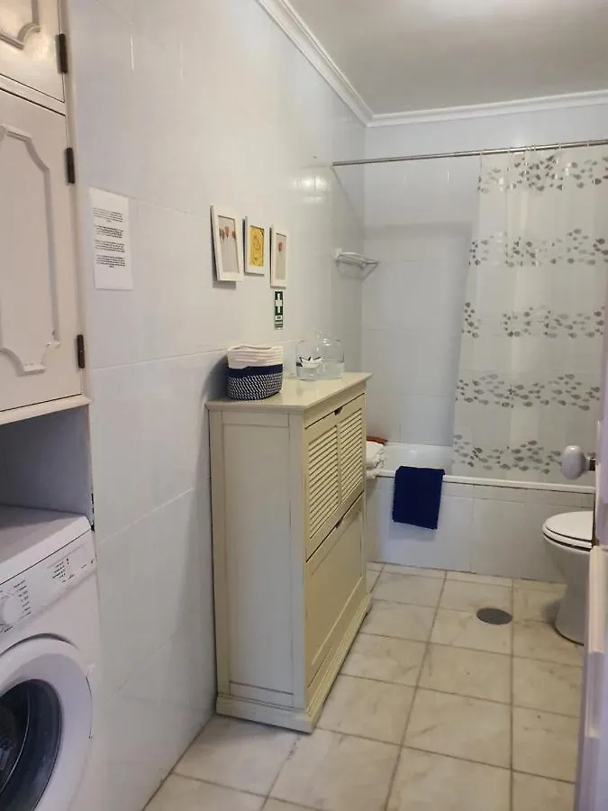 Luzia'S Apartment - 2 Bedroom Apartment Sleeps 4 Funchal